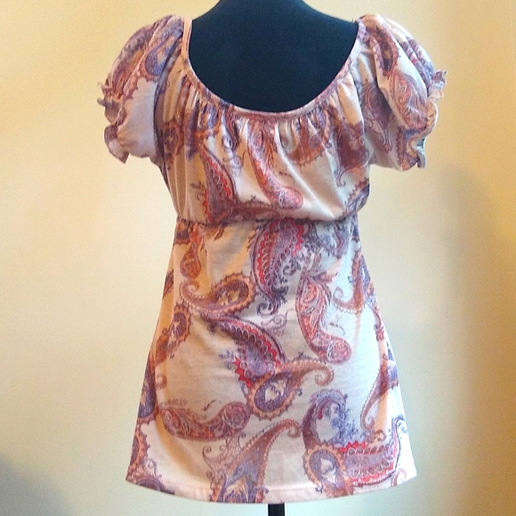 Paisley Suzy Susyshier ruffle sleeve T-shirt - Picture 3 of 7